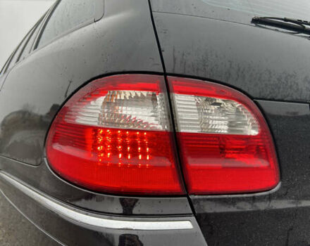 Чорний Мерседес Е-Клас, об'ємом двигуна 2.99 л та пробігом 270 тис. км за 6999 $, фото 28 на Automoto.ua