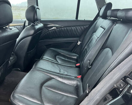 Чорний Мерседес Е-Клас, об'ємом двигуна 2.99 л та пробігом 270 тис. км за 6999 $, фото 22 на Automoto.ua