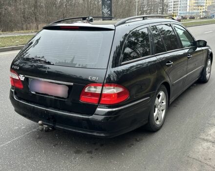 Черный Мерседес Е-Класс, объемом двигателя 3.2 л и пробегом 280 тыс. км за 3600 $, фото 4 на Automoto.ua
