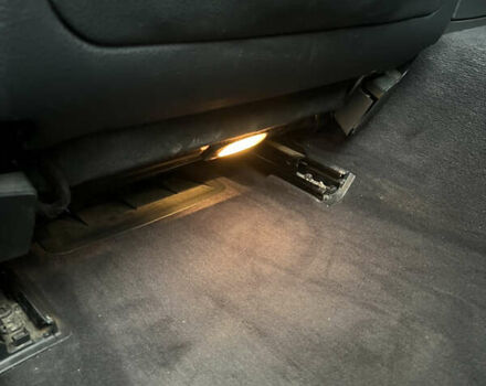 Чорний Мерседес Е-Клас, об'ємом двигуна 2.99 л та пробігом 270 тис. км за 6999 $, фото 21 на Automoto.ua