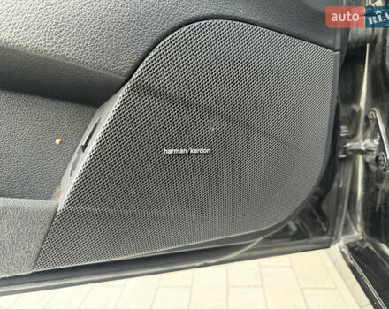 Мерседес Е-Клас 2005 у Вінниці на Automoto.ua Чорний Мерседес Е-Клас, об'ємом двигуна 2.99 л та пробігом 315 тис. км за 7500 $, фото 8 на Automoto.ua