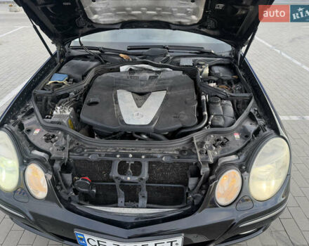 Мерседес Е-Клас 2005 у Вінниці на Automoto.ua Чорний Мерседес Е-Клас, об'ємом двигуна 2.99 л та пробігом 315 тис. км за 7500 $, фото 12 на Automoto.ua