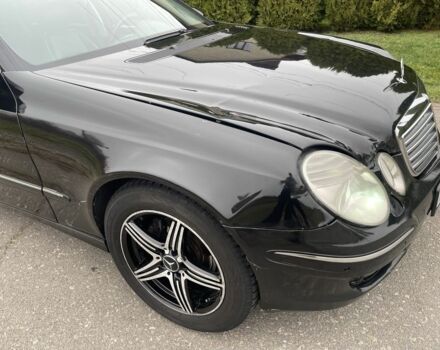 Черный Мерседес Е-Класс, объемом двигателя 3 л и пробегом 358 тыс. км за 5500 $, фото 7 на Automoto.ua