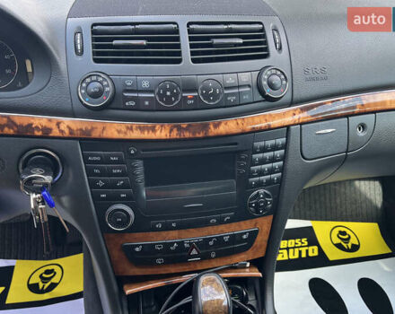 Черный Мерседес Е-Класс, объемом двигателя 2.99 л и пробегом 287 тыс. км за 8900 $, фото 12 на Automoto.ua