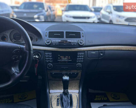 Чорний Мерседес Е-Клас, об'ємом двигуна 3 л та пробігом 230 тис. км за 8800 $, фото 17 на Automoto.ua