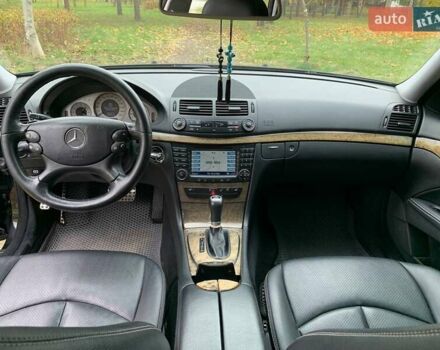 Чорний Мерседес Е-Клас, об'ємом двигуна 2.99 л та пробігом 370 тис. км за 8500 $, фото 10 на Automoto.ua