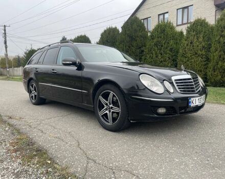 Черный Мерседес Е-Класс, объемом двигателя 3 л и пробегом 358 тыс. км за 5500 $, фото 17 на Automoto.ua