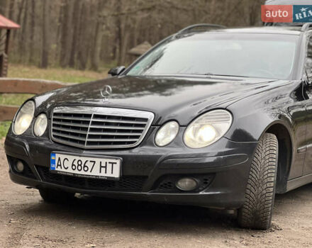 Черный Мерседес Е-Класс, объемом двигателя 2.99 л и пробегом 430 тыс. км за 8400 $, фото 14 на Automoto.ua