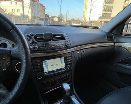Чорний Мерседес Е-Клас, об'ємом двигуна 2.99 л та пробігом 327 тис. км за 9999 $, фото 10 на Automoto.ua