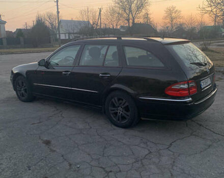 Черный Мерседес Е-Класс, объемом двигателя 1.8 л и пробегом 190 тыс. км за 8800 $, фото 2 на Automoto.ua