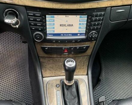 Чорний Мерседес Е-Клас, об'ємом двигуна 2.99 л та пробігом 370 тис. км за 8500 $, фото 11 на Automoto.ua