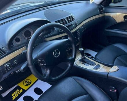 Черный Мерседес Е-Класс, объемом двигателя 3 л и пробегом 230 тыс. км за 8800 $, фото 8 на Automoto.ua