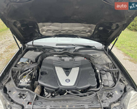 Черный Мерседес Е-Класс, объемом двигателя 2.99 л и пробегом 358 тыс. км за 5400 $, фото 13 на Automoto.ua