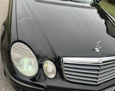 Черный Мерседес Е-Класс, объемом двигателя 2.99 л и пробегом 358 тыс. км за 5400 $, фото 7 на Automoto.ua