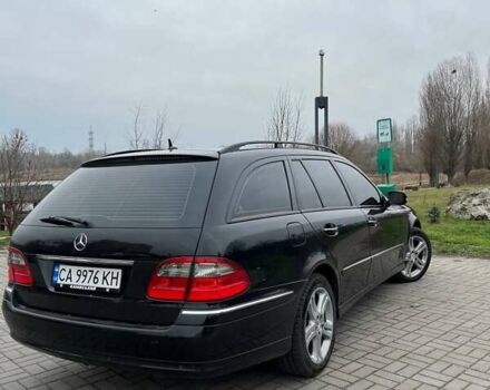 Черный Мерседес Е-Класс, объемом двигателя 2.99 л и пробегом 320 тыс. км за 9000 $, фото 5 на Automoto.ua