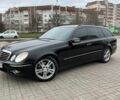 Черный Мерседес Е-Класс, объемом двигателя 2.99 л и пробегом 320 тыс. км за 8000 $, фото 1 на Automoto.ua