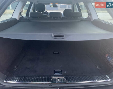 Черный Мерседес Е-Класс, объемом двигателя 1.8 л и пробегом 190 тыс. км за 8800 $, фото 12 на Automoto.ua