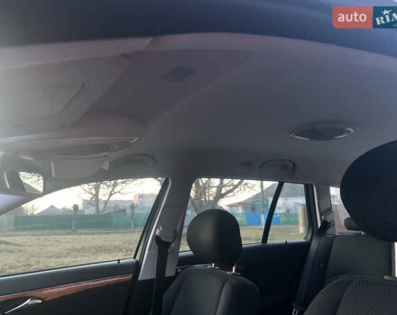 Черный Мерседес Е-Класс, объемом двигателя 1.8 л и пробегом 190 тыс. км за 8800 $, фото 11 на Automoto.ua