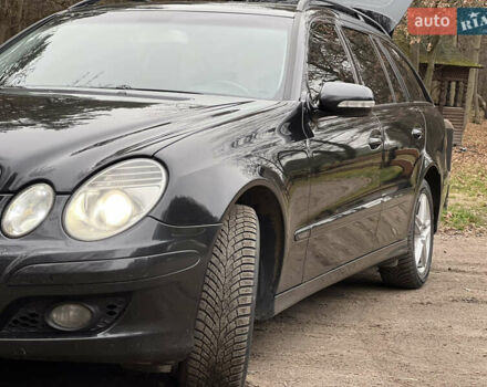 Черный Мерседес Е-Класс, объемом двигателя 2.99 л и пробегом 430 тыс. км за 8400 $, фото 17 на Automoto.ua