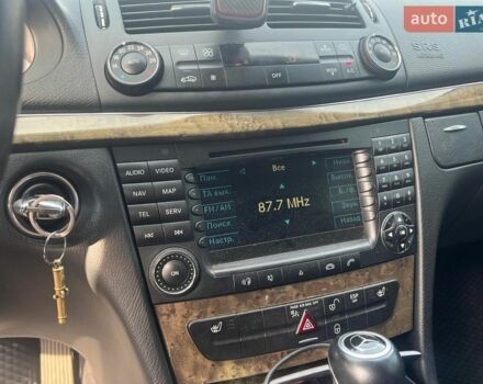 Чорний Мерседес Е-Клас, об'ємом двигуна 3 л та пробігом 375 тис. км за 6990 $, фото 37 на Automoto.ua
