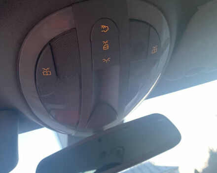 Черный Мерседес Е-Класс, объемом двигателя 1.8 л и пробегом 190 тыс. км за 8800 $, фото 10 на Automoto.ua