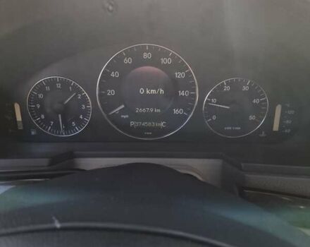 Черный Мерседес Е-Класс, объемом двигателя 2.15 л и пробегом 374 тыс. км за 7300 $, фото 3 на Automoto.ua