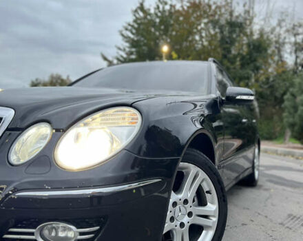 Черный Мерседес Е-Класс, объемом двигателя 1.8 л и пробегом 216 тыс. км за 7500 $, фото 2 на Automoto.ua