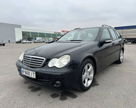 Черный Мерседес Е-Класс, объемом двигателя 2.1 л и пробегом 272 тыс. км за 5500 $, фото 3 на Automoto.ua