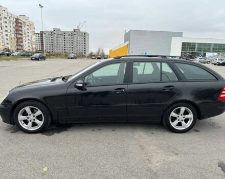 Черный Мерседес Е-Класс, объемом двигателя 2.1 л и пробегом 272 тыс. км за 5500 $, фото 1 на Automoto.ua