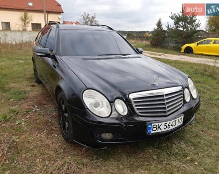 Чорний Мерседес Е-Клас, об'ємом двигуна 2.2 л та пробігом 324 тис. км за 9300 $, фото 7 на Automoto.ua