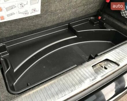 Черный Мерседес Е-Класс, объемом двигателя 2.15 л и пробегом 330 тыс. км за 8200 $, фото 15 на Automoto.ua