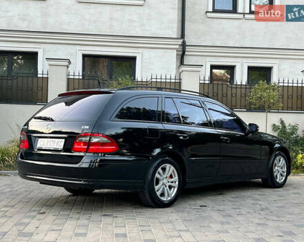 Чорний Мерседес Е-Клас, об'ємом двигуна 2.1 л та пробігом 236 тис. км за 7999 $, фото 12 на Automoto.ua