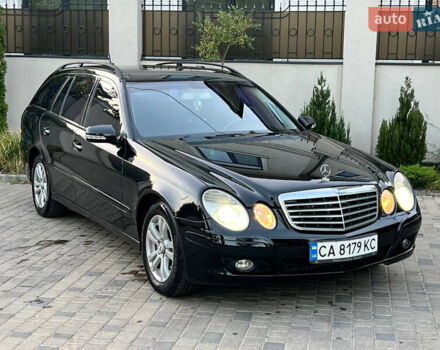 Чорний Мерседес Е-Клас, об'ємом двигуна 2.1 л та пробігом 236 тис. км за 7999 $, фото 5 на Automoto.ua