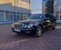Черный Мерседес Е-Класс, объемом двигателя 2.2 л и пробегом 283 тыс. км за 8300 $, фото 1 на Automoto.ua