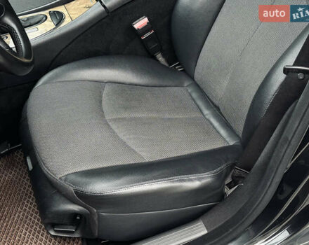 Черный Мерседес Е-Класс, объемом двигателя 2.2 л и пробегом 320 тыс. км за 8349 $, фото 39 на Automoto.ua