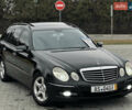 Черный Мерседес Е-Класс, объемом двигателя 2.2 л и пробегом 320 тыс. км за 8349 $, фото 12 на Automoto.ua