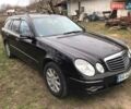Черный Мерседес Е-Класс, объемом двигателя 2.99 л и пробегом 476 тыс. км за 8500 $, фото 1 на Automoto.ua