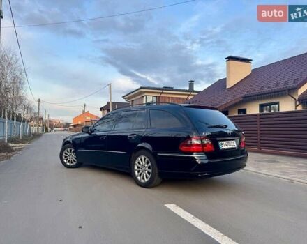 Чорний Мерседес Е-Клас, об'ємом двигуна 2.2 л та пробігом 374 тис. км за 9700 $, фото 6 на Automoto.ua