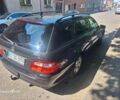 Чорний Мерседес Е-Клас, об'ємом двигуна 2.2 л та пробігом 325 тис. км за 4197 $, фото 2 на Automoto.ua