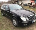 Черный Мерседес Е-Класс, объемом двигателя 2.99 л и пробегом 476 тыс. км за 8300 $, фото 1 на Automoto.ua