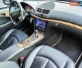 Черный Мерседес Е-Класс, объемом двигателя 2.2 л и пробегом 256 тыс. км за 7990 $, фото 49 на Automoto.ua