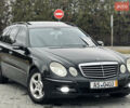 Черный Мерседес Е-Класс, объемом двигателя 2.2 л и пробегом 320 тыс. км за 8349 $, фото 1 на Automoto.ua