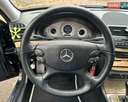 Черный Мерседес Е-Класс, объемом двигателя 2.15 л и пробегом 258 тыс. км за 11999 $, фото 65 на Automoto.ua