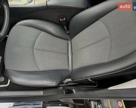 Черный Мерседес Е-Класс, объемом двигателя 2.2 л и пробегом 258 тыс. км за 11500 $, фото 39 на Automoto.ua