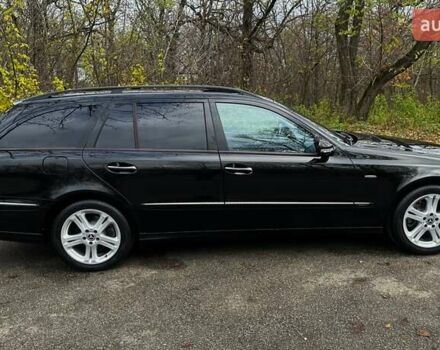 Черный Мерседес Е-Класс, объемом двигателя 2.15 л и пробегом 258 тыс. км за 11999 $, фото 16 на Automoto.ua