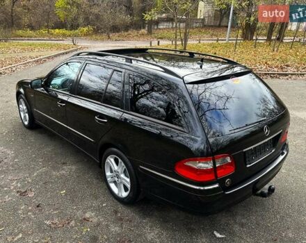 Черный Мерседес Е-Класс, объемом двигателя 2.2 л и пробегом 258 тыс. км за 11500 $, фото 11 на Automoto.ua
