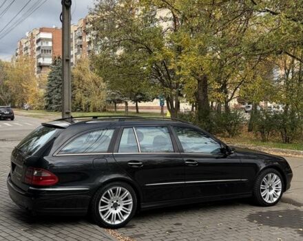 Черный Мерседес Е-Класс, объемом двигателя 3 л и пробегом 300 тыс. км за 4900 $, фото 6 на Automoto.ua