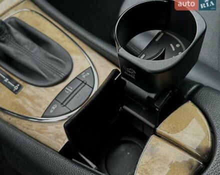 Черный Мерседес Е-Класс, объемом двигателя 2.2 л и пробегом 258 тыс. км за 11500 $, фото 70 на Automoto.ua