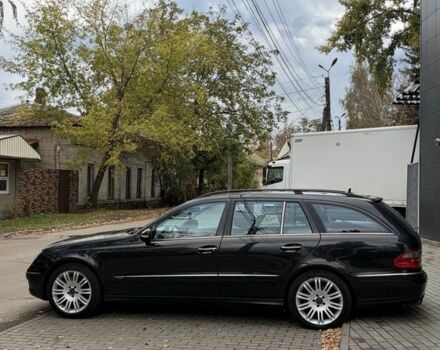 Черный Мерседес Е-Класс, объемом двигателя 3 л и пробегом 300 тыс. км за 4900 $, фото 9 на Automoto.ua