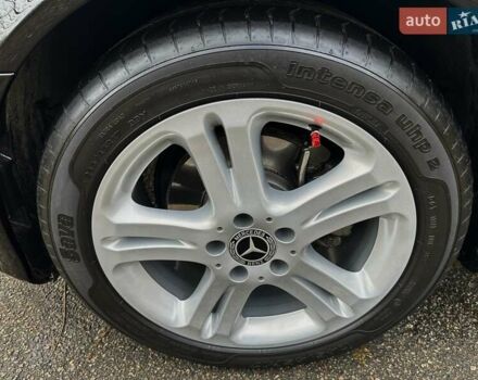 Черный Мерседес Е-Класс, объемом двигателя 2.15 л и пробегом 258 тыс. км за 11999 $, фото 25 на Automoto.ua